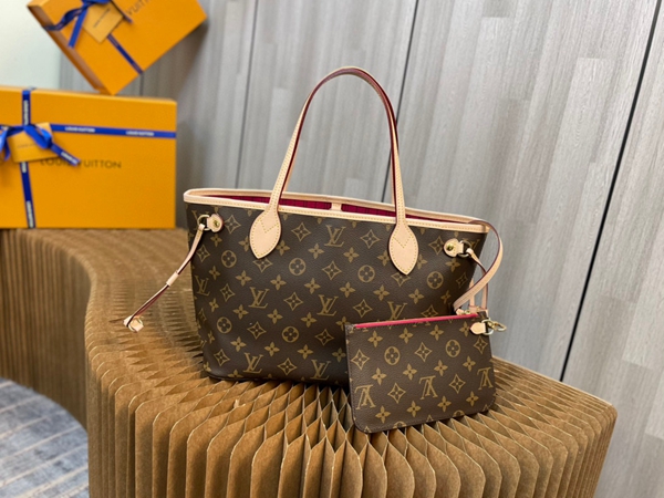 ルイヴィトンバッグ側面デザイン